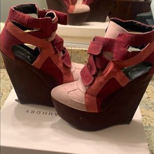 Used Qupid Shoes pink